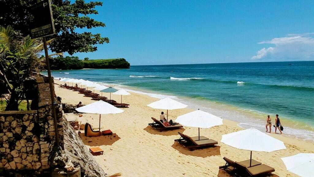 Blue Waves Balangan Homestay - 4