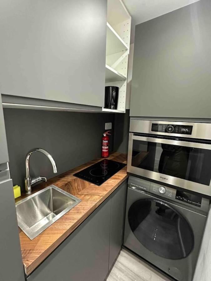 Central London Zone 1 Room - 3