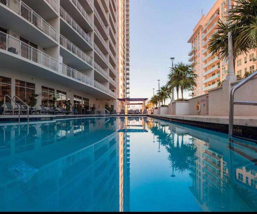 35th floor 1 BED 1 BTH • Brickell • Ocean View - 4