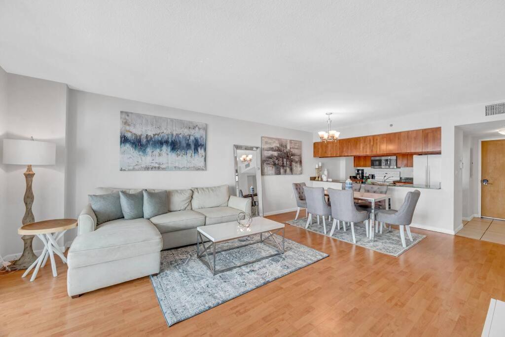 35th floor 1 BED 1 BTH • Brickell • Ocean View - 5