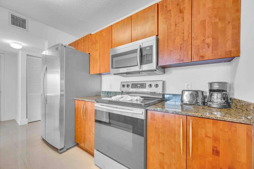 Luxe 1 BDR •Brickell• Ocean View - 3