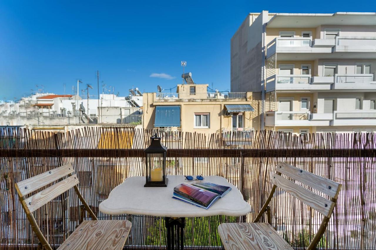 Bright, Calming Retreat With a Balcony Near Metro! - 2