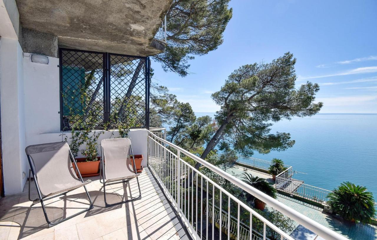Cozy Apartment In Chiavari With Kitchen