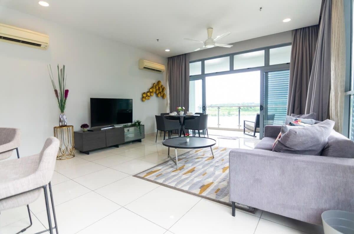 [Pet-friendly] 3BR Somerset Puteri Harbour Legoland - 2