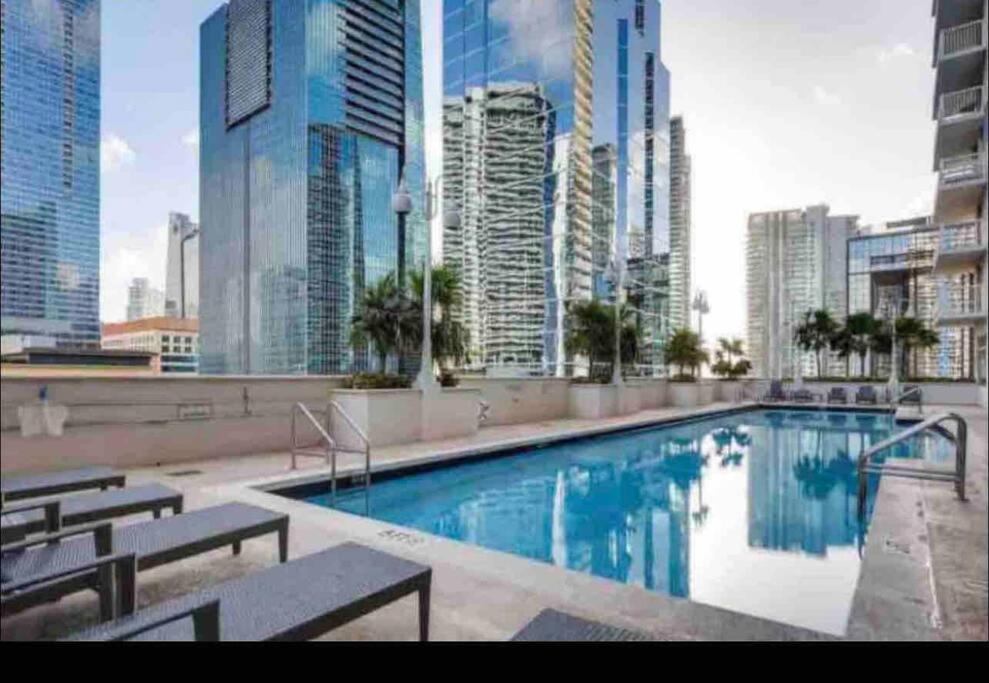 Beautiful 1 Bed 1 Bath • Brickell • Bay View - 4