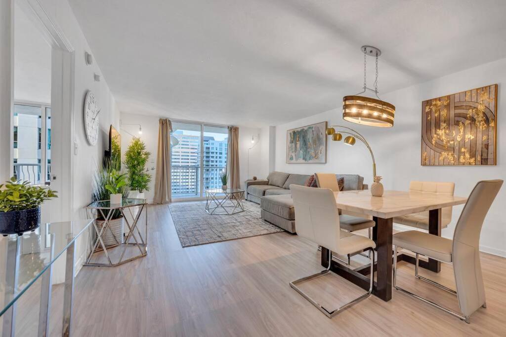 Beautiful 1 Bed 1 Bath • Brickell • Bay View - 5