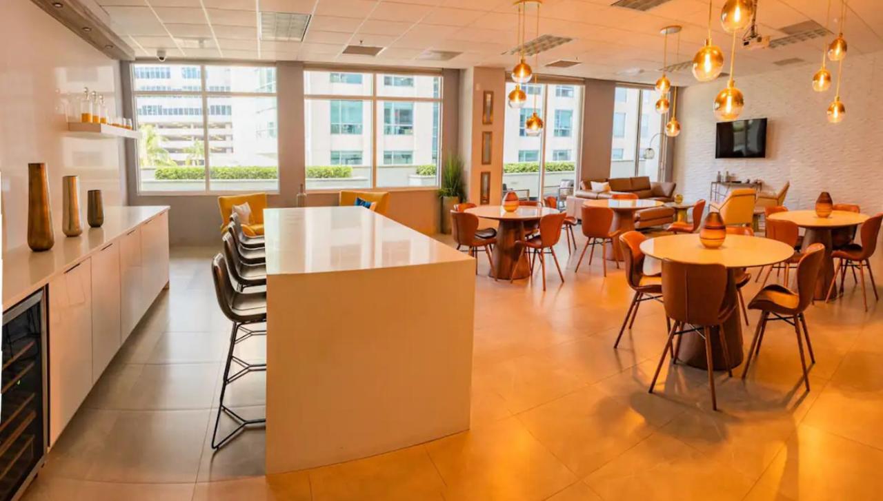 Luxurious 1 Bed Apartment • Brickell • Ocean Views - 5