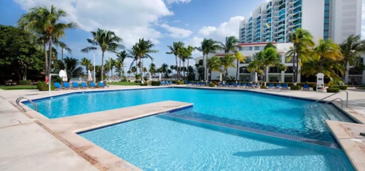 Vacation getaway with beach access & balcony - 4