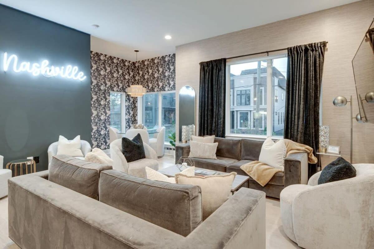 Luxury Townhouse with Rooftop Deck Less than 10 mins to Downtown - 4