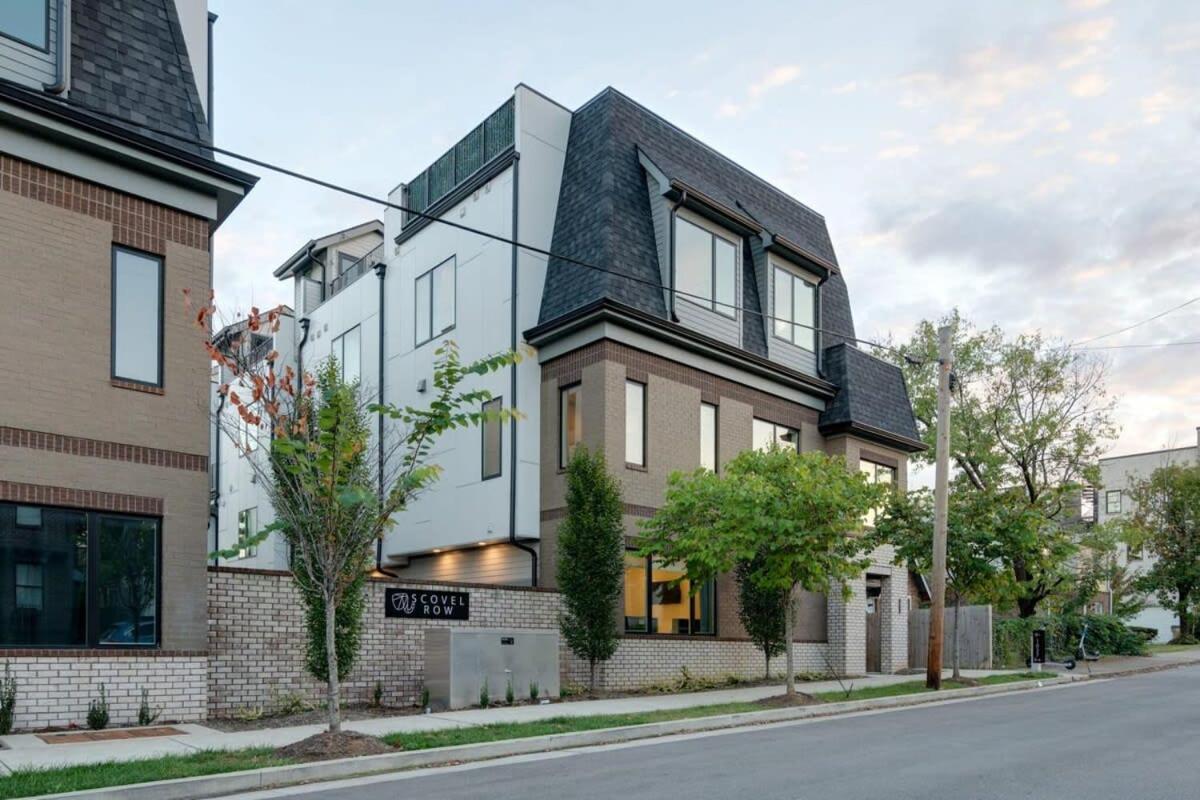 Luxury Townhouse with Rooftop Deck Less than 10 mins to Downtown - 2