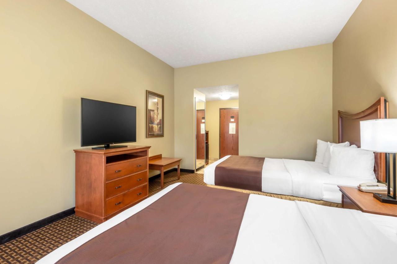Pam's Value Inn — photo 22