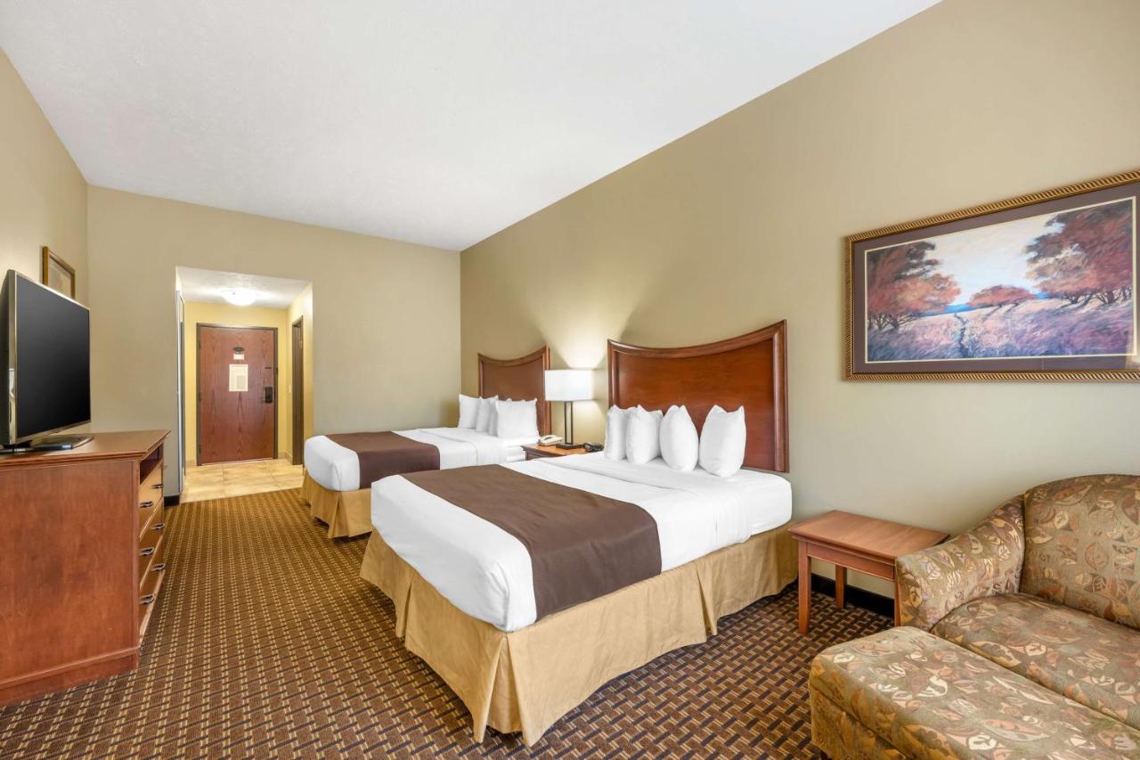 Pam's Value Inn — photo 23