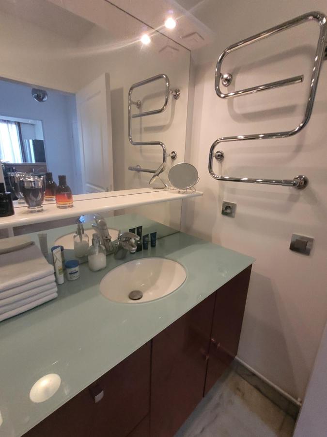 Mimi - Pigalle - Montmartre - Artist's World - 3