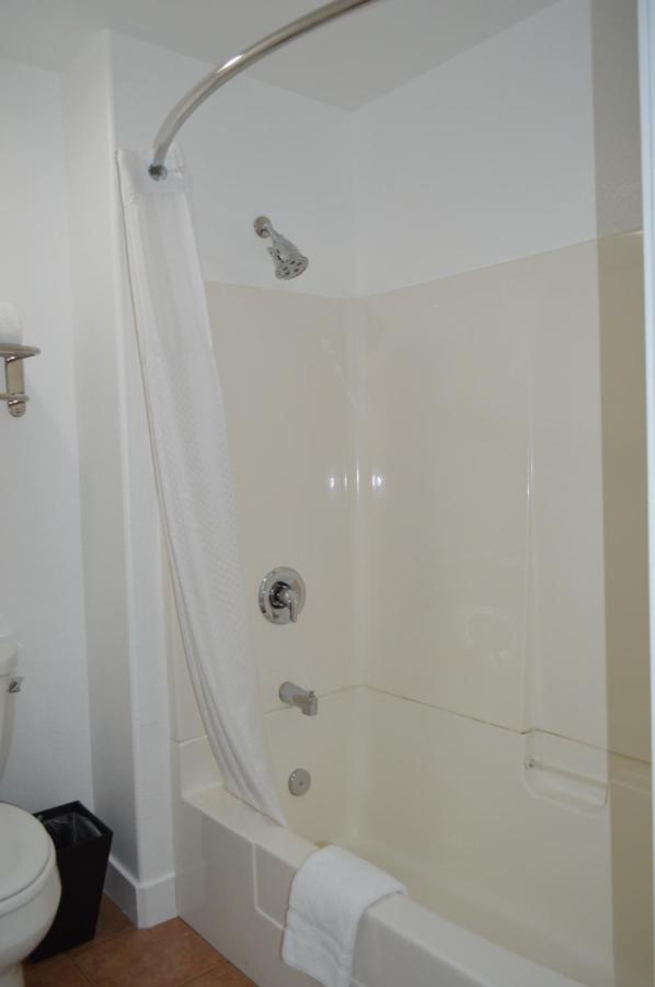 Fairview Inn & Suites — photo 23