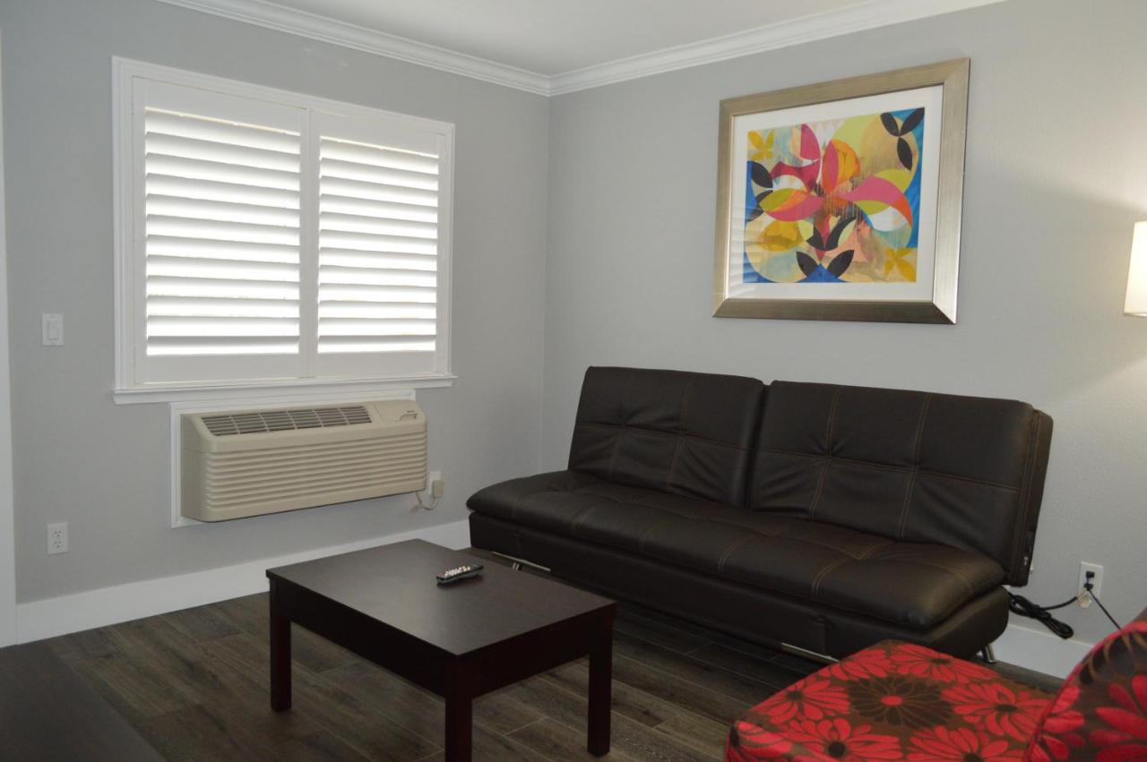 Fairview Inn & Suites — photo 9