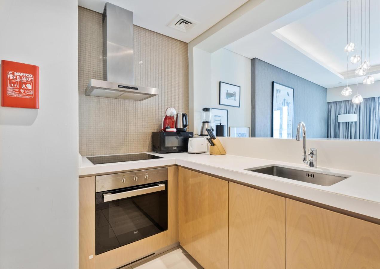 ALiving Elite 2BR I Burj Khalifa View I Paramount Towers, 6102 - 3