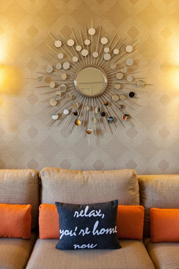 The Garland — quarto