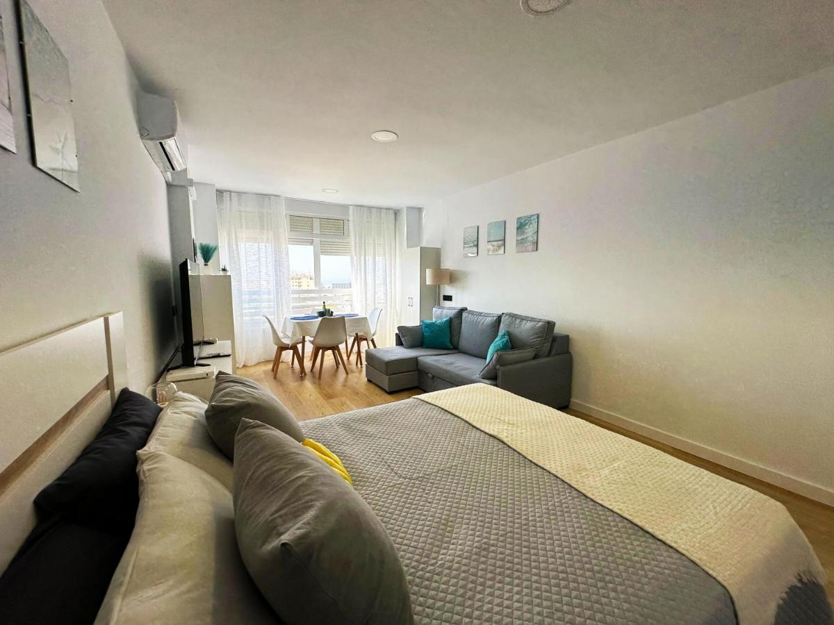 Top Floor Sea View Central Apartment with Seasonal Pool Walking Distance to the Beach by Namaste Elite