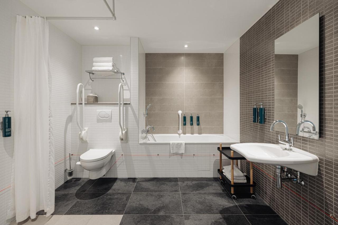 DoubleTree by Hilton Amsterdam Centraal Station - 3