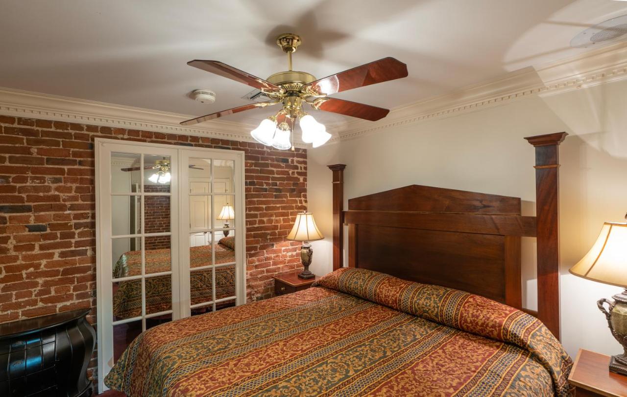 Quarter House Suites — photo 13