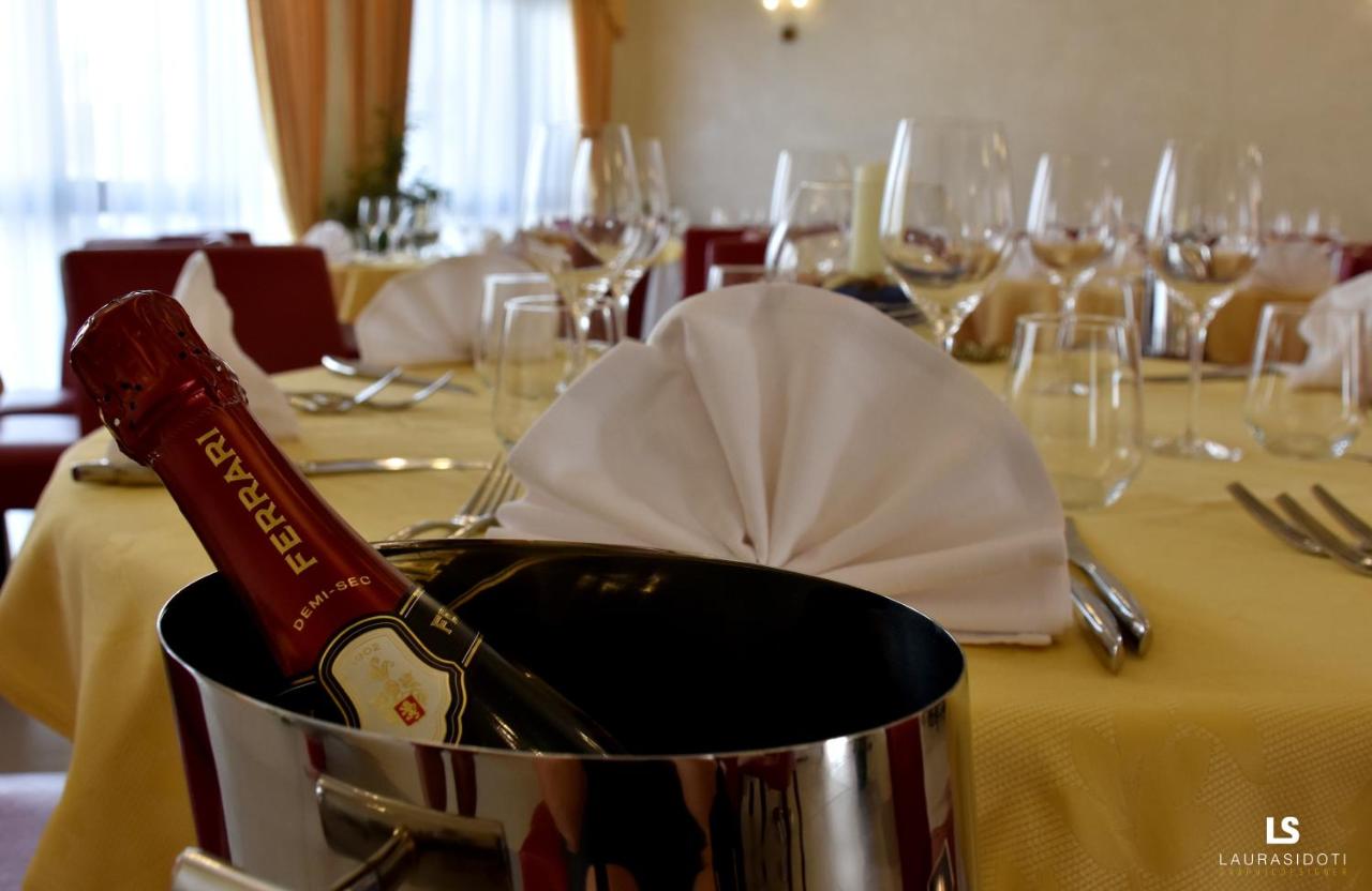 Hotel Riviera Azzurra photo
