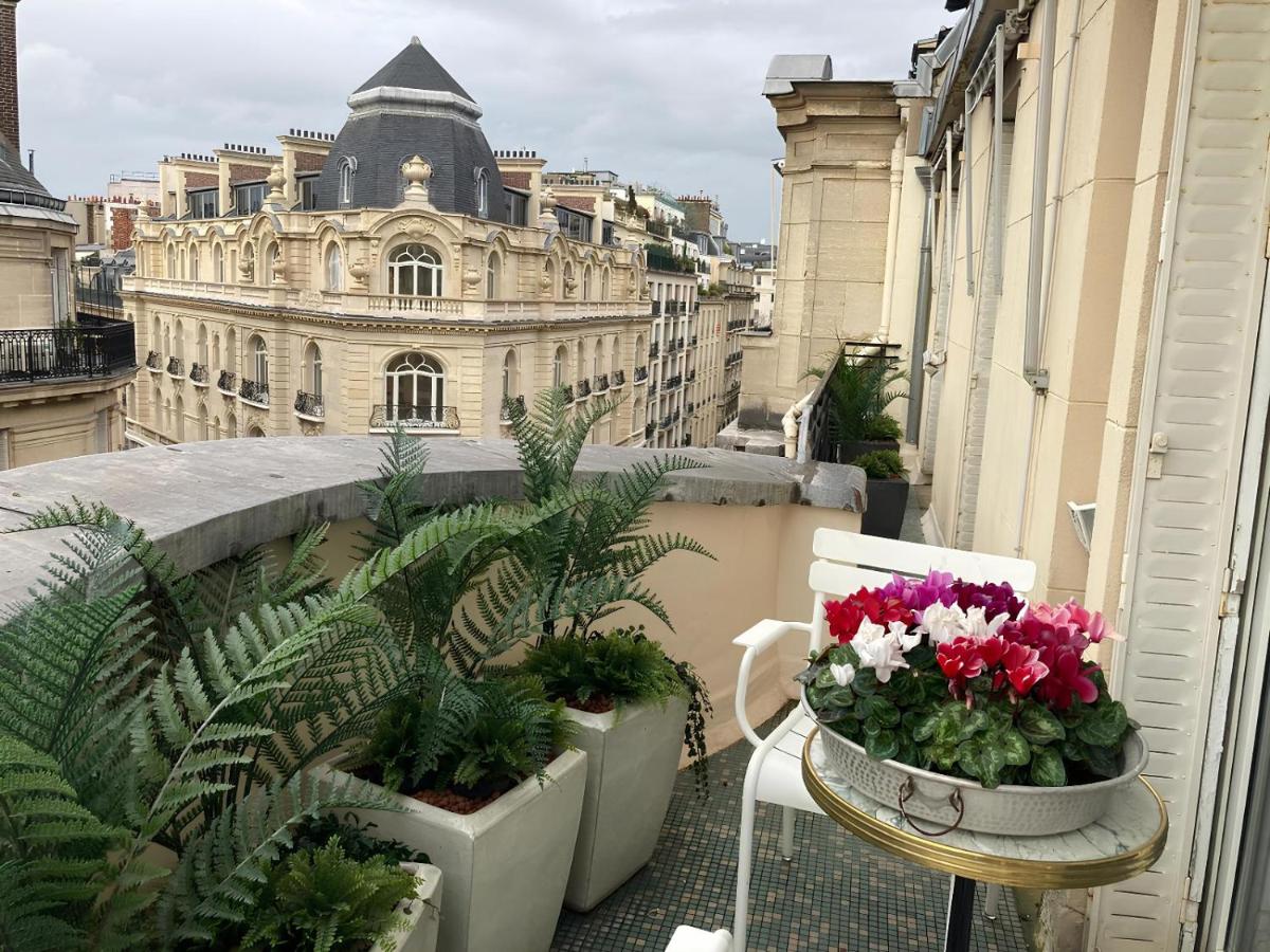Champs-Elysées/Arc de Triomphe