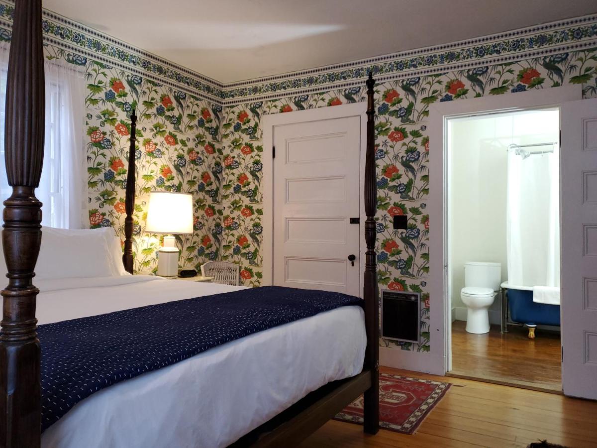 Harbourside Inn — photo 16