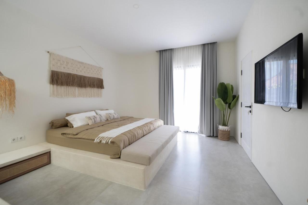 Casa Z - Seminyak 3BR Villa with Private Pool - 5