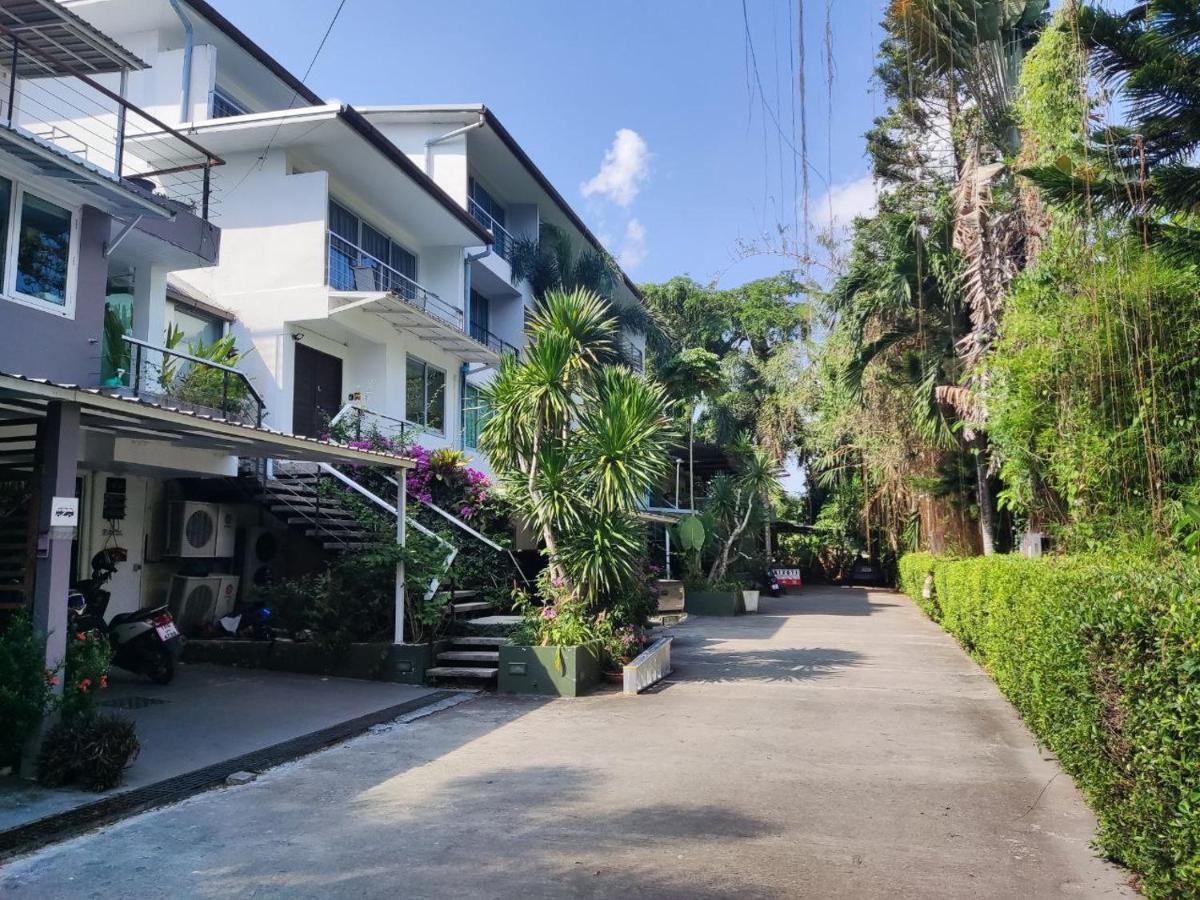 4 bedrooms & bathroom for up to 12 guests 7kms to Patong beach at The Fairways golf villas - 5