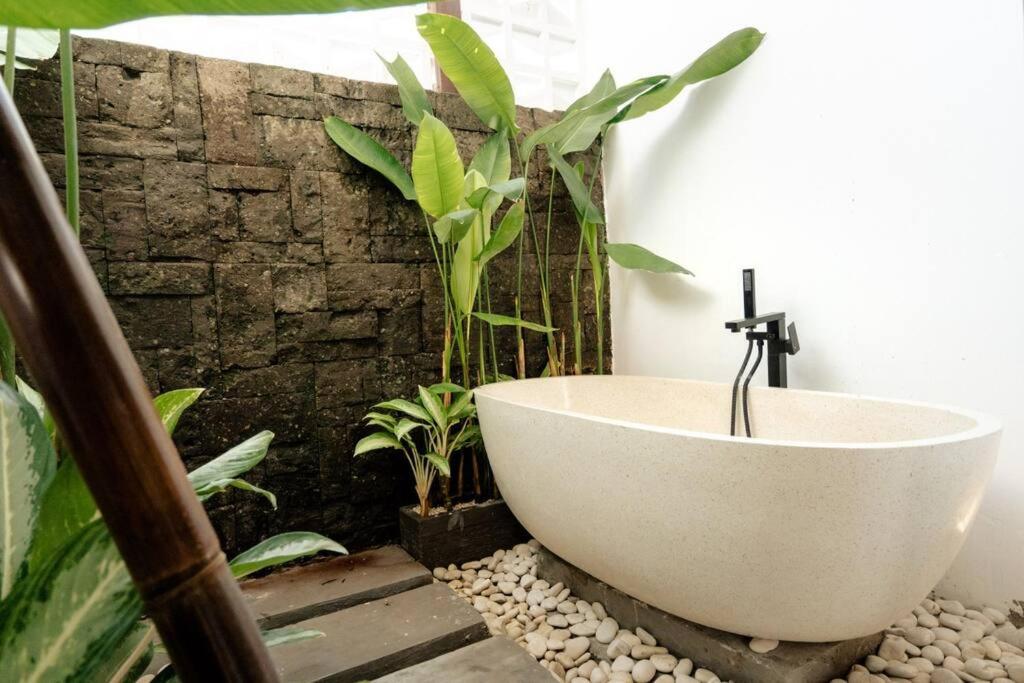 Villa Nakula - Designer Canggu 3 Level Villa ONLY 5 mins to Beach - 3