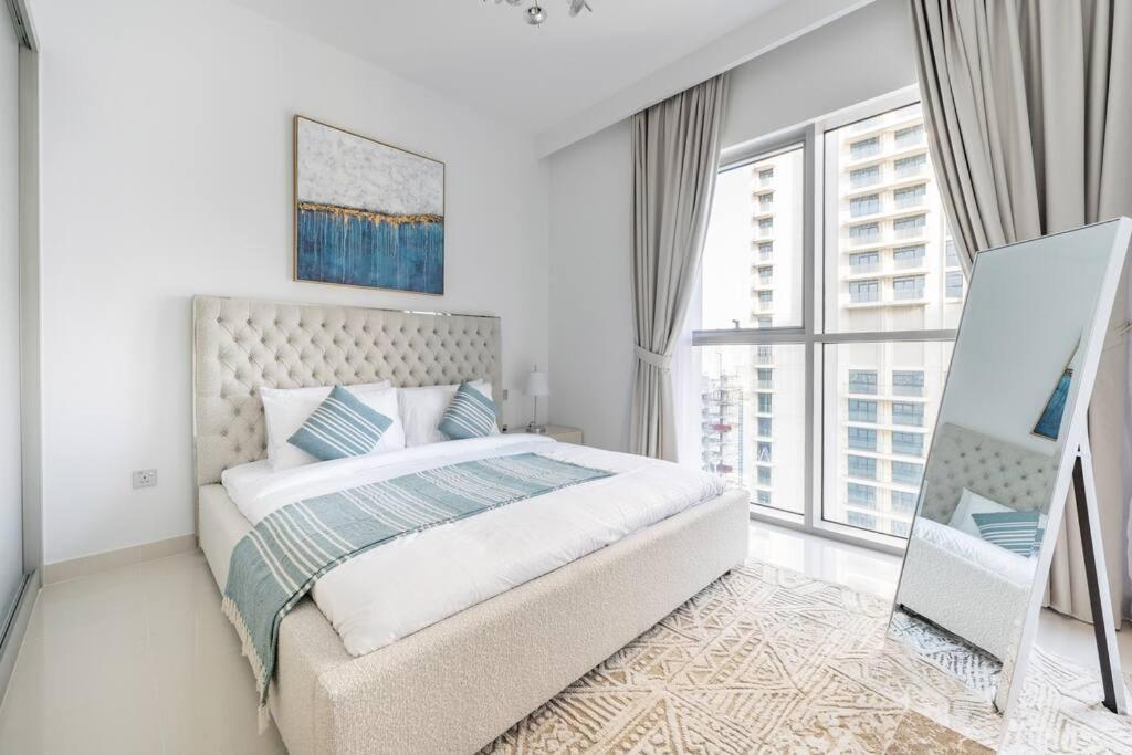 Modern 1BR Oasis in Beach Isle with Beach Access - 2