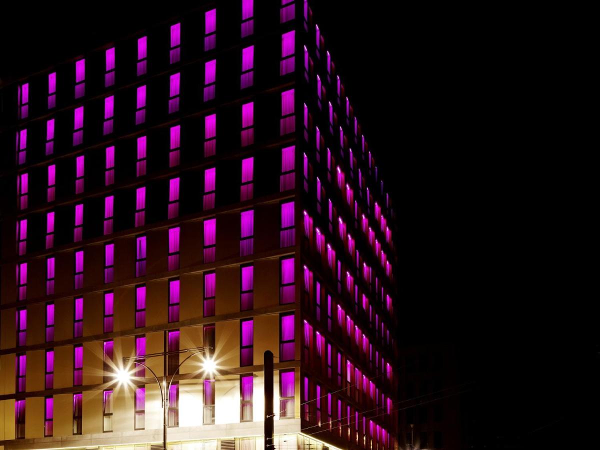 VISIONAPARTMENTS Otto-Braun-Strasse - contactless check-in photo