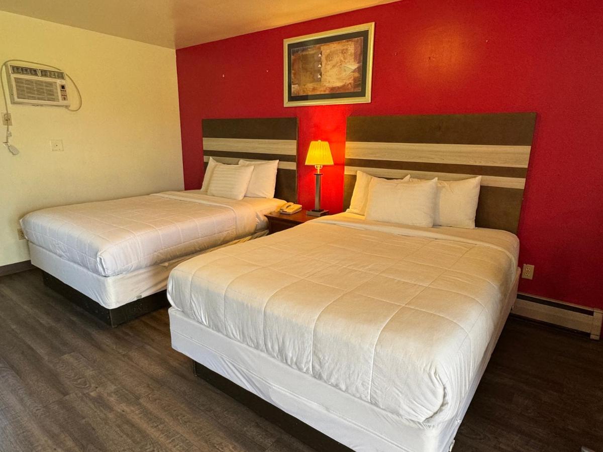 Holiday Motel — photo 7