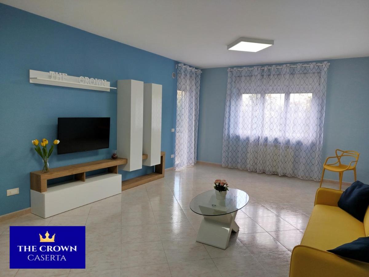 The Crown Caserta