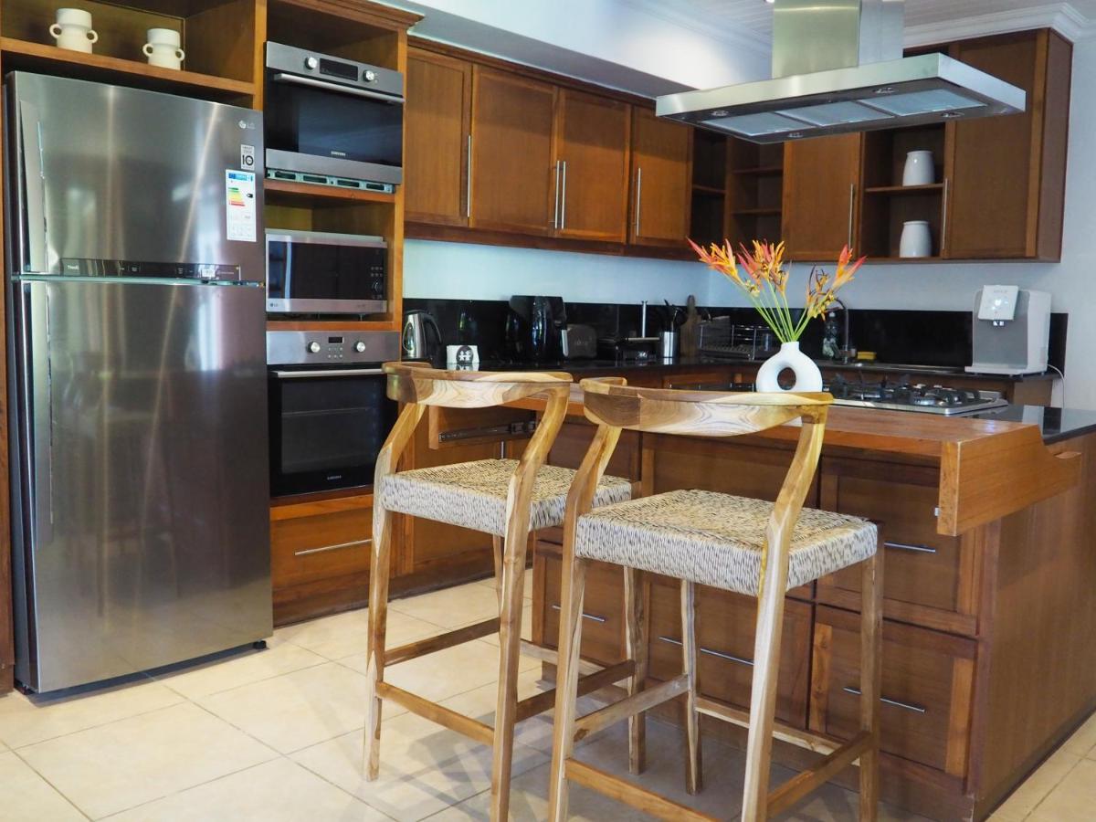 Coco Oasis - Balinese Retreat,Private Pool , Tropical Garden - 4