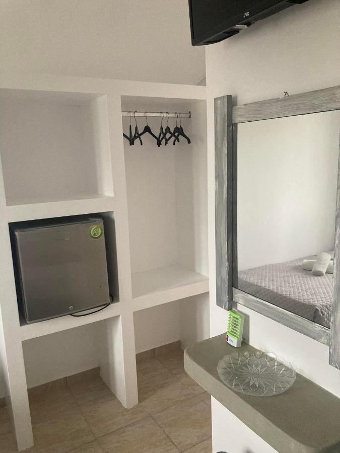 Marousi Rooms - 4