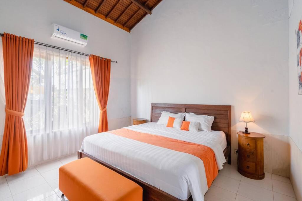 Private 3 Bedroom Villas, 5 mnt to Beach Nusa Dua - 2