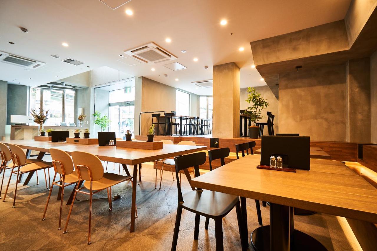 &AND HOSTEL HOMMACHI EAST - 5