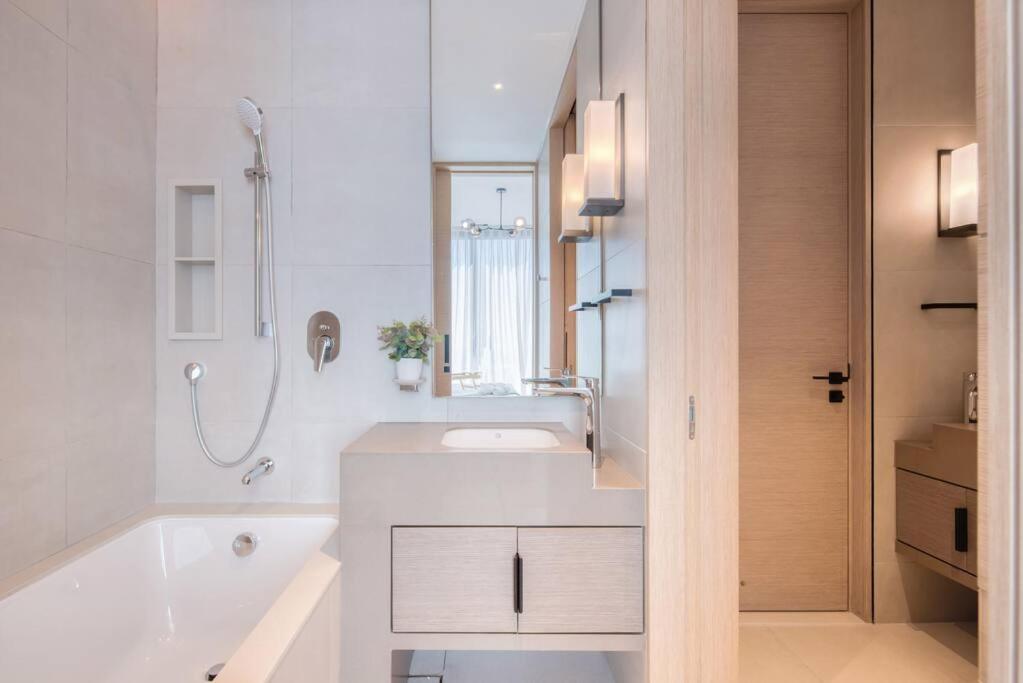 1BR Apartment at The Address JBR - Residential - 3