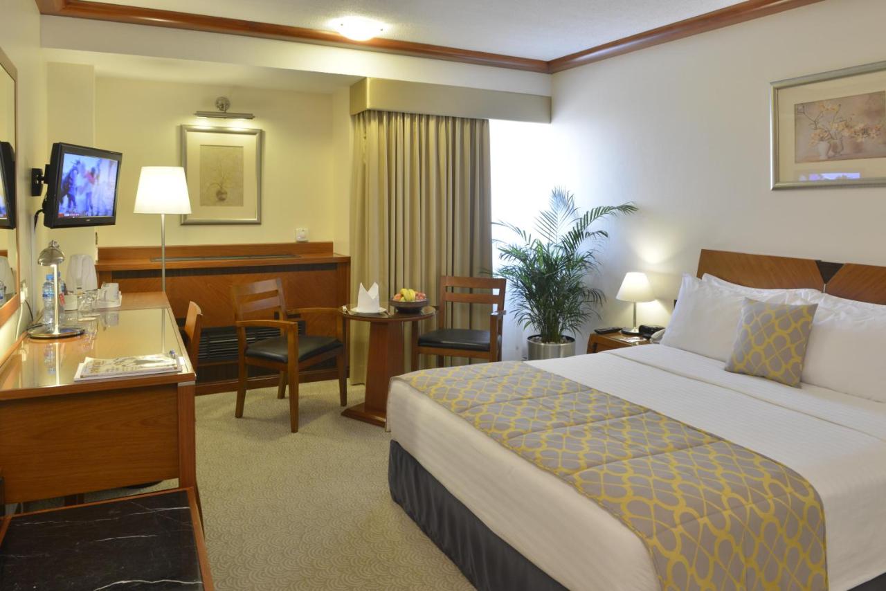 Ramada by Wyndham Bahrain photo