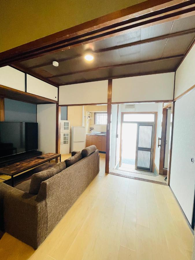 Namba Shinsaibashi 10 mins Osaka Castle　East - 3