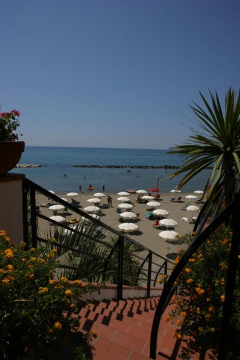 Beach: Grand Hotel Fagiano Palace