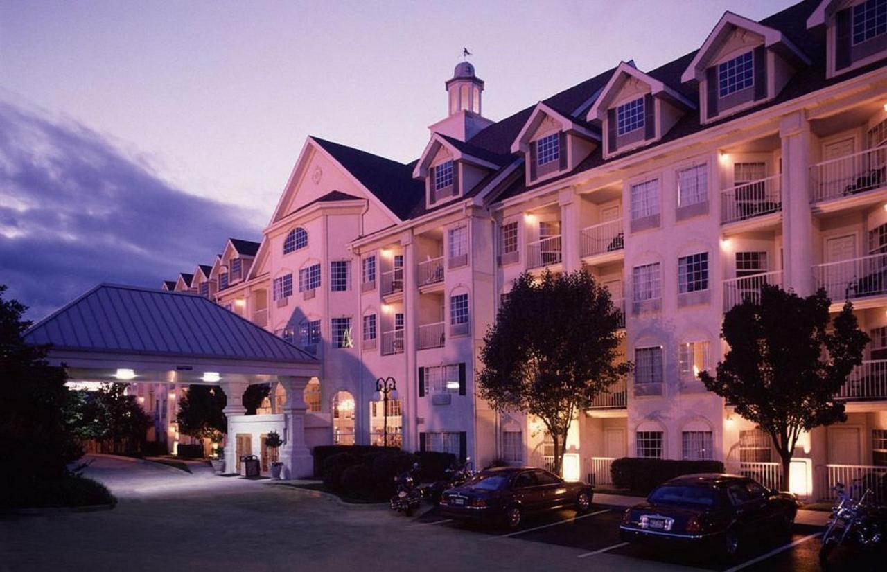 Hotel Grand Victorian — photo 1
