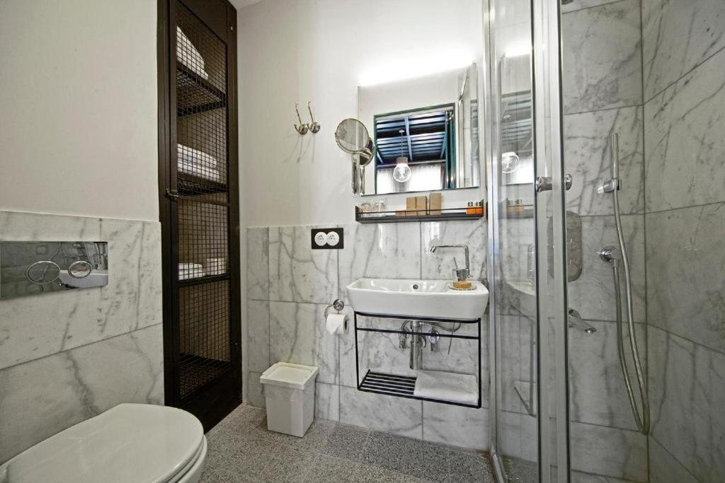 Raven Suite Hotel Taksim - 3