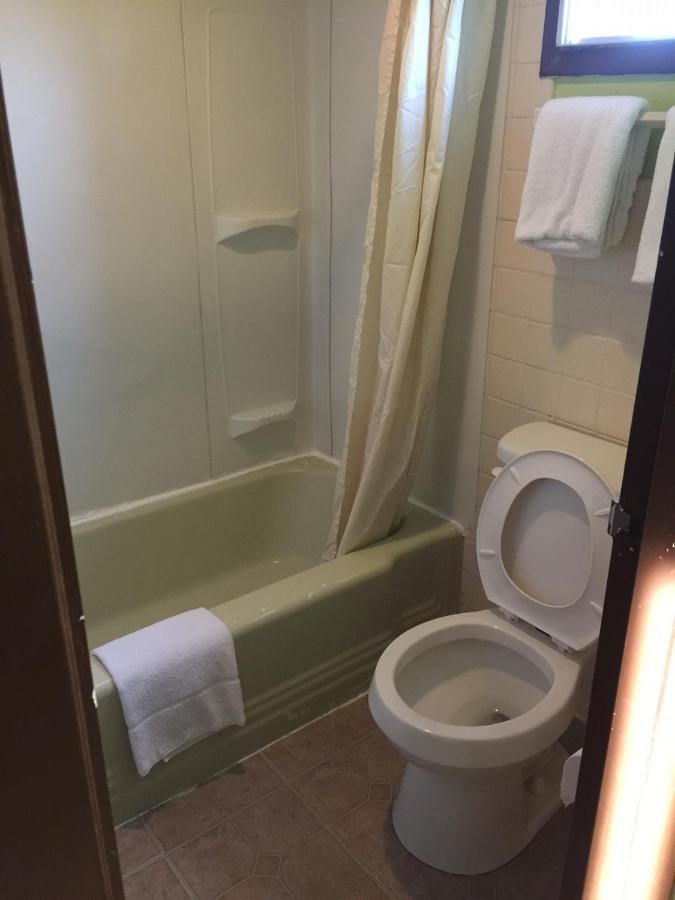Statesman Inn Motel — photo 3