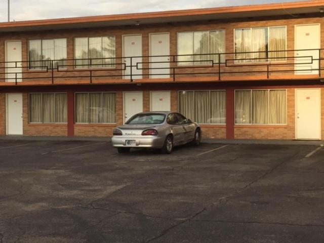 Statesman Inn Motel — photo 6