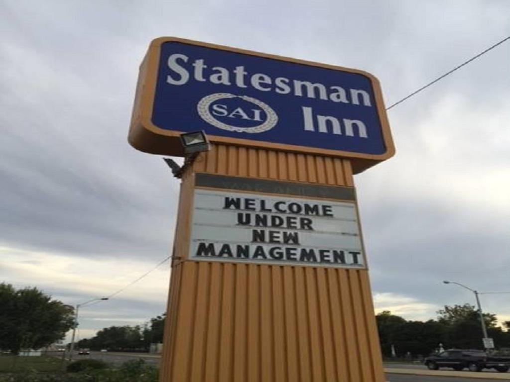 Statesman Inn Motel — photo 19