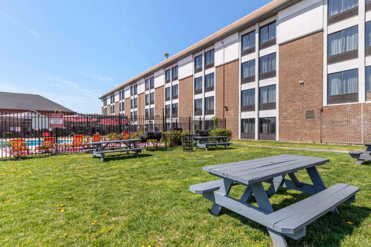Stay Inn &Suites — photo 14