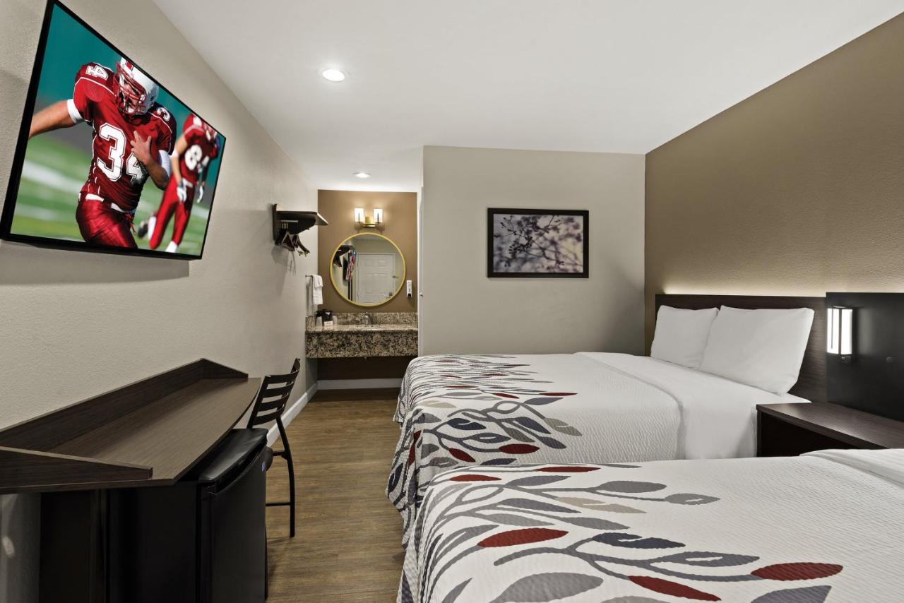 Oscar's Motel — photo 23