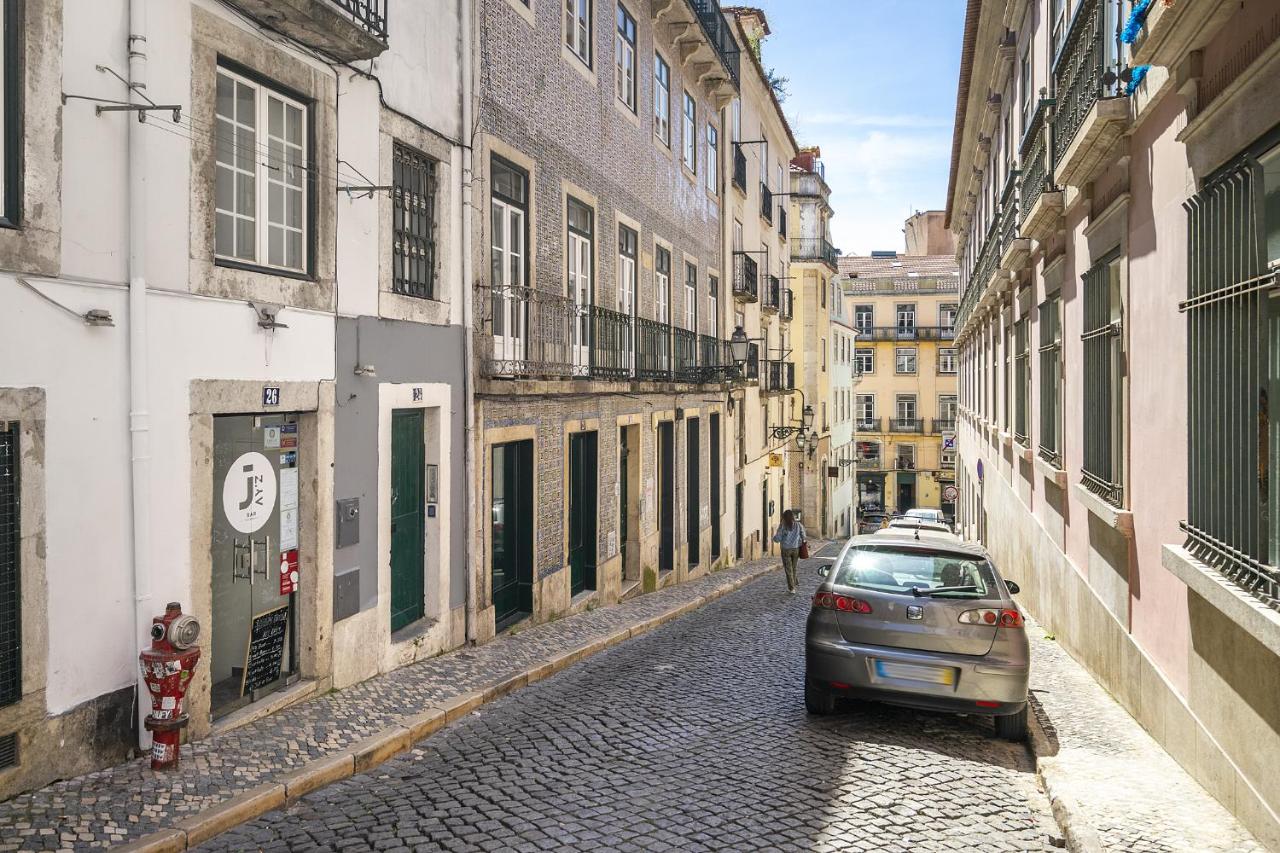 WHome Stylish Family Residence in the Heart of Chiado - 2